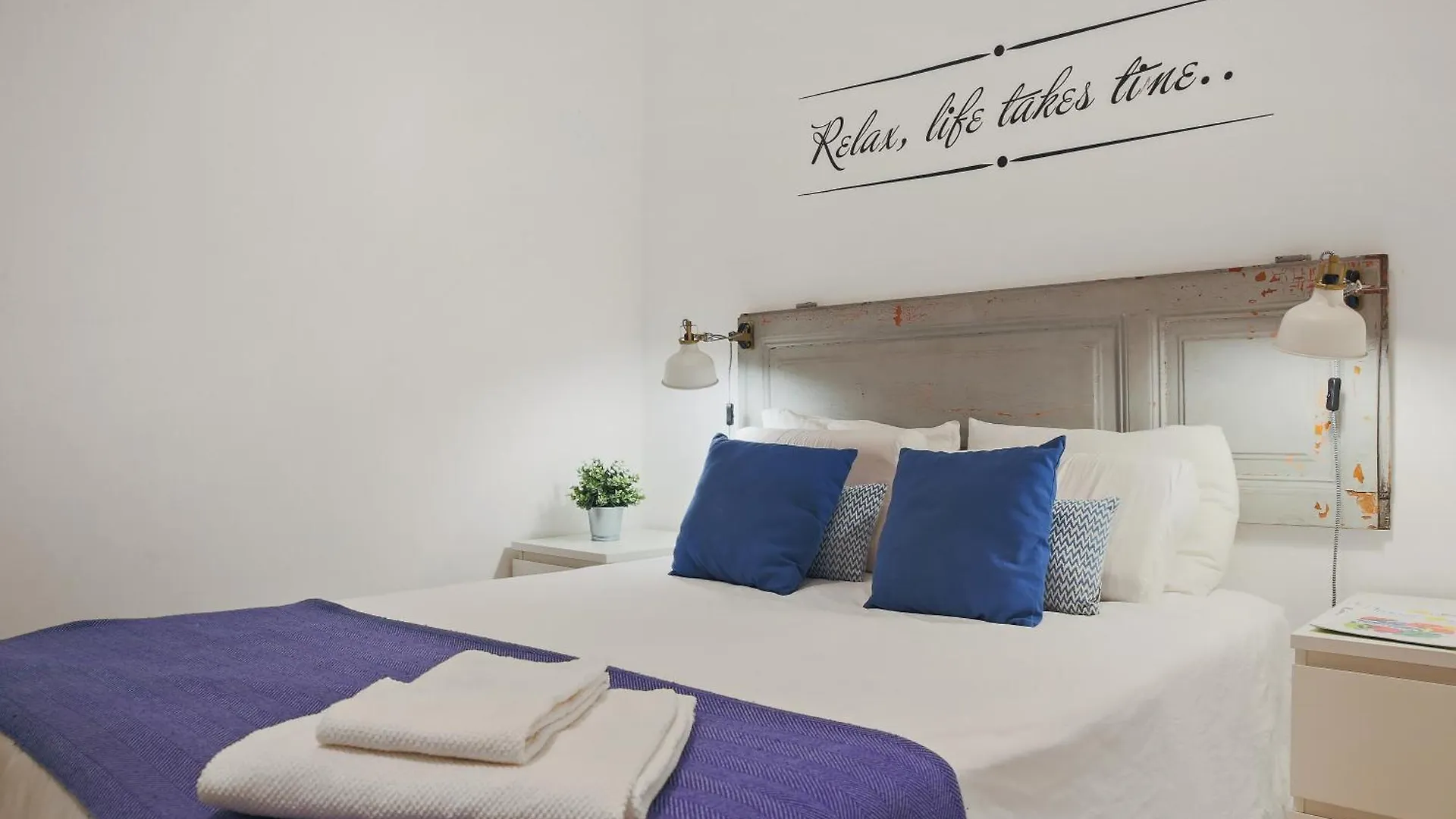Furnished Sao Bento 1 Bedroom 1Ba Apt Lisbon 0*,  Portugal